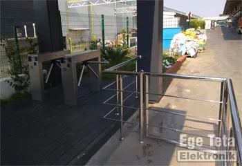 14 Personel Devam Kontrol Sistemi  